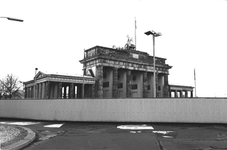 Berlino, 002-084bis-12
1963
Porta di Brandeburgo, Berlino (Germania)
