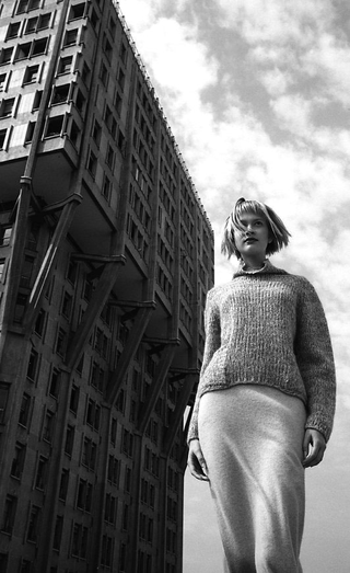 Krizia, 027-098-36
Krizia, 1999
Torre Velasca, Milano (Italia)