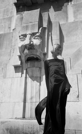 Krizia, 027-088-03
Krizia, 1999
Stazione Centrale, Milano (Italia)