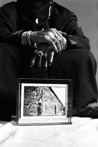 Fontana Arte, 025-248-33 Portafotografie di Pietro Chiesa per Fontana Arte, 1997 Studio Carlo Orsi, Milano (Italia)