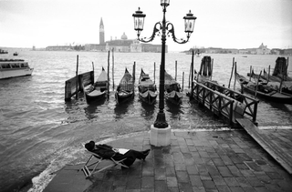 Swatch, 018-182-00
Campagna pubblicitaria Swatch "Spring Summer 1995", 1995
Venezia (Italia)