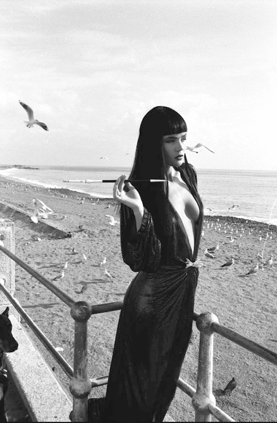 Donna Magazine, 046-093-19
"Il piacere di un vizio", servizio fotografico, 1989
Spotorno (Italia)