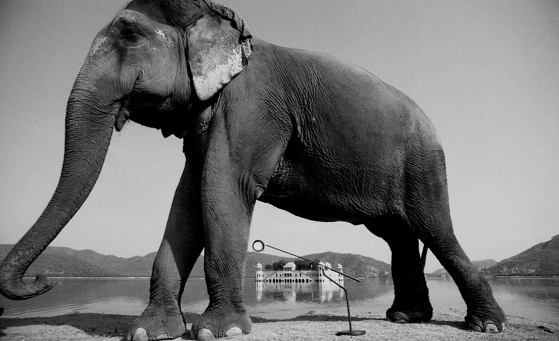 FontanaArte, 101-030-15
Lampada Three-sixty di Norman Foster per Fontana Arte,
Rajastan (India)