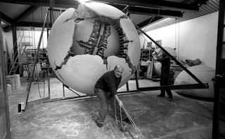 Arnaldo Pomodoro, 082-039-24
Arnaldo Pomodoro