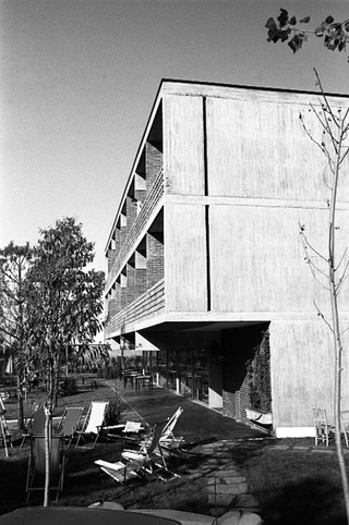 Architetture di Giandomenico Belotti, 021-010-18
Albergo "Marina", 1962
Marina di Massa (Italia)