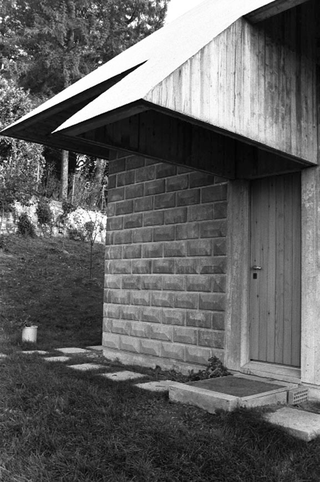 Architetture di Giandomenico Belotti, 021-009-28
Casa unifamiliare, 1980
Ponteranica (Italia)