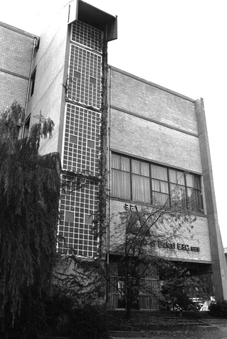 Architetture di Giandomenico Belotti, 021-009-01
Edificio per esposizione di mobili della B.F.A. (Abitare di Ferdinando Baleri), 1975
Albino (Italia)