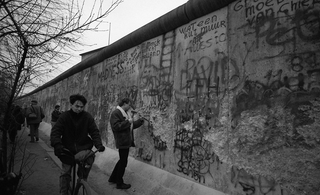 La caduta del Muro di Berlino, 002-093-22
1989
Muro di Berlino, Berlino (Germania)
