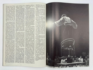 Alias al Circo Medini, Gli scatti di Carlo Orsi in un inserto in 